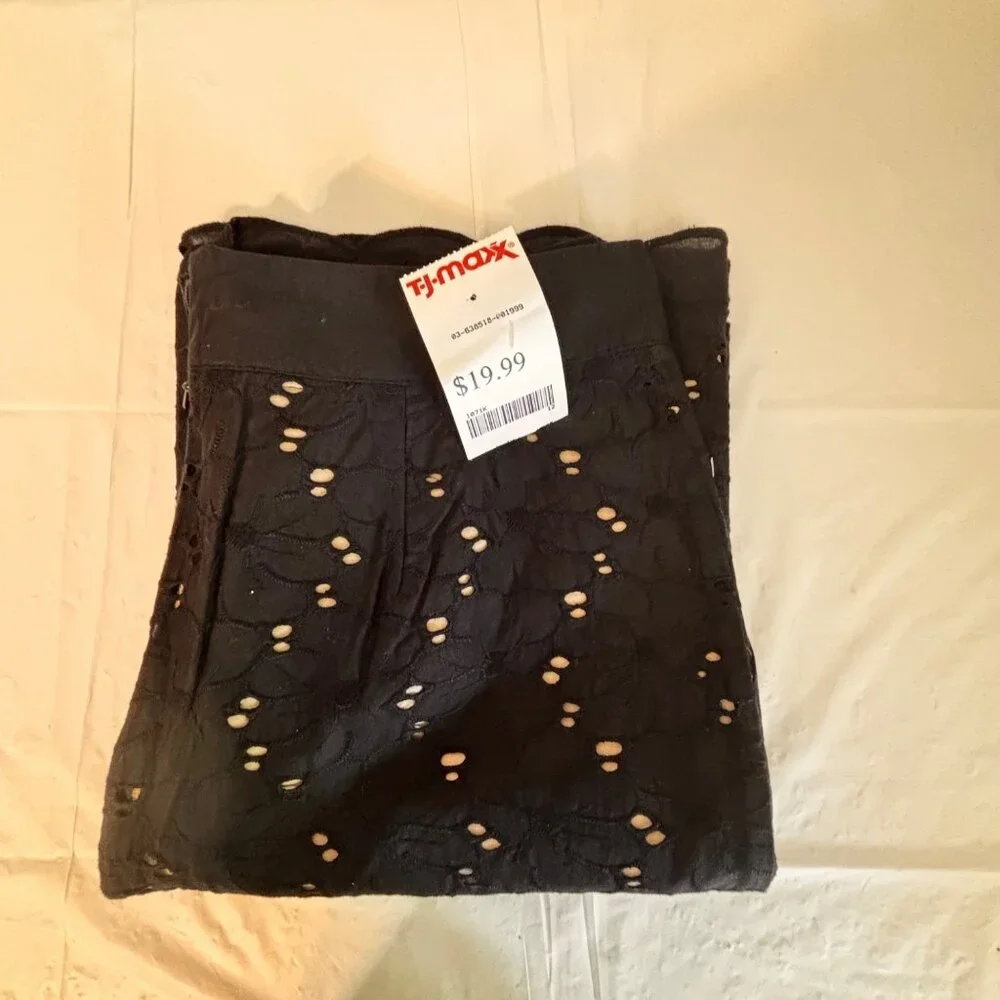 Laundry By Shelli Segal Black Eyelet Pencil Skirt‎ Scallop Hem Size 4 Cotton